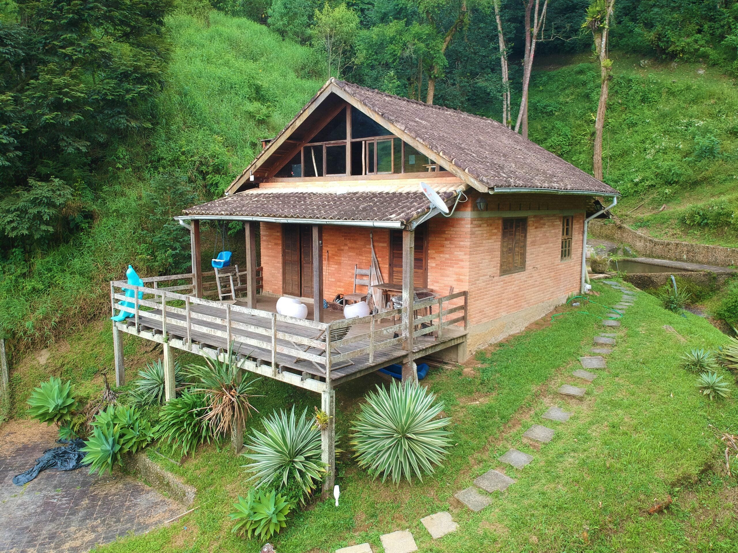 Casa com Chalé no Pico do Gavião