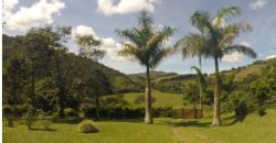 Sítio com Cachoeiras em Santo Antônio