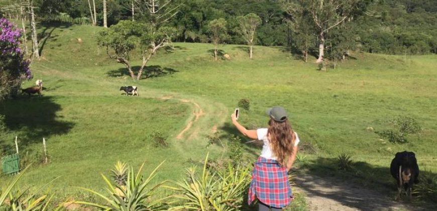 Sítio com Cachoeiras em Santo Antônio