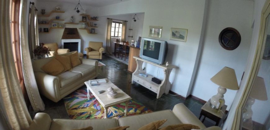 Sítio com Cachoeiras em Santo Antônio