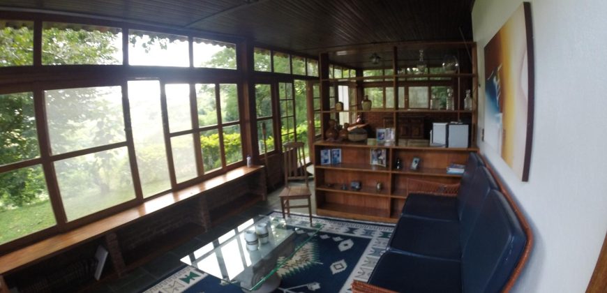 Sítio com Cachoeiras em Santo Antônio