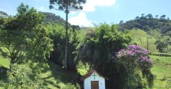 Sítio com Cachoeiras em Santo Antônio