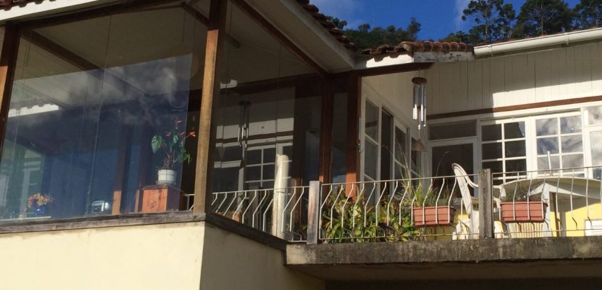 Sítio no Vale das Cruzes