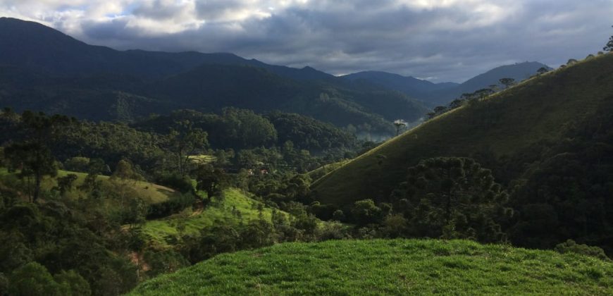 Sítio no Vale das Cruzes