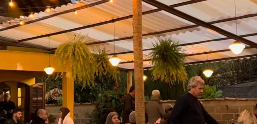 Casa na Alameda Gastronômica de Maringá – MG