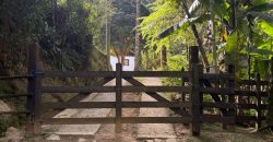 Casa com Chalé no Alcantilado