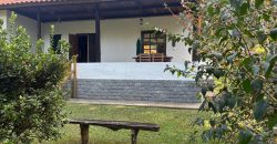 Casa com Chalé no Alcantilado