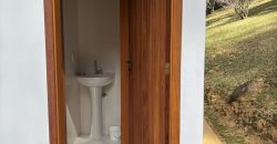 Casa com Chalé no Alcantilado