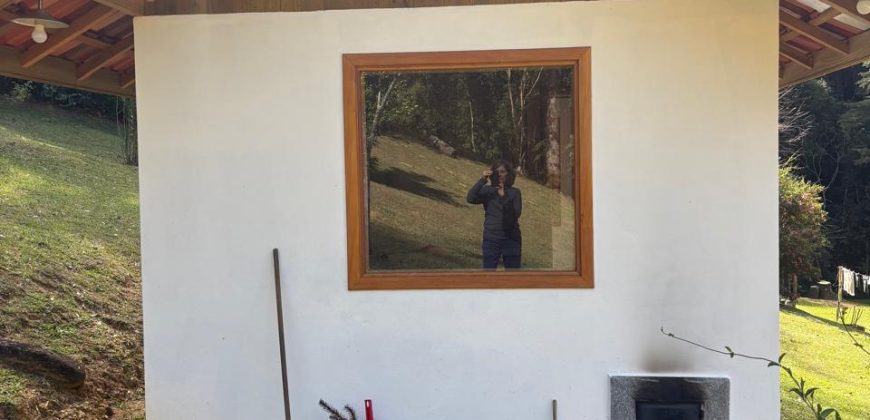 Casa com Chalé no Alcantilado