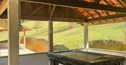 Casa com Chalé no Alcantilado