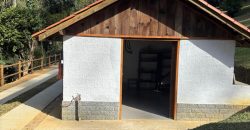 Casa com Chalé no Alcantilado