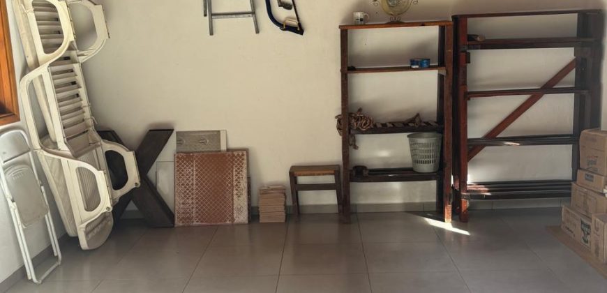 Casa com Chalé no Alcantilado