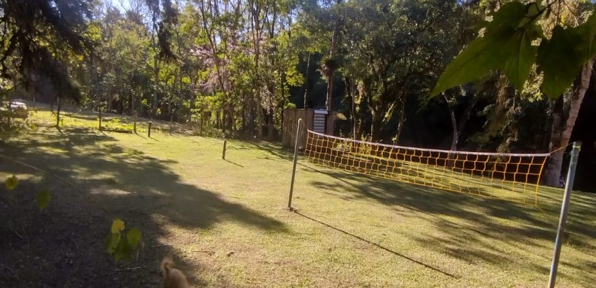 Terreno na parte alta da Vila de Maringá – RJ