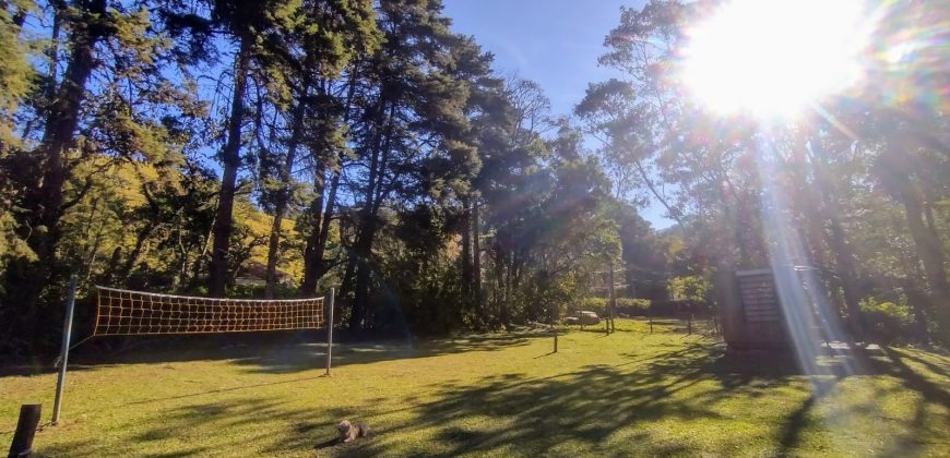 Terreno na parte alta da Vila de Maringá – RJ